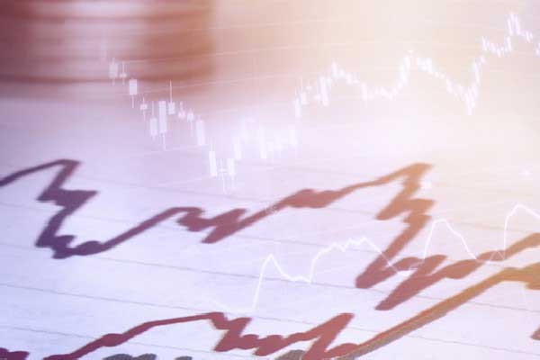 英伟达(NVDA.US)重挫拖累大盘 纳指跌逾1% AI热潮下市场分化加剧